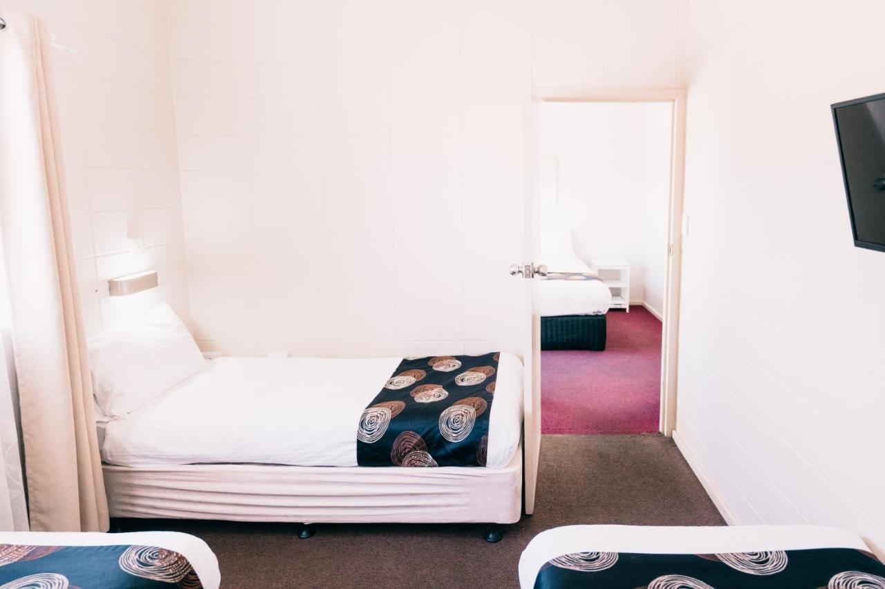 Motel Poinsettia Port Augusta Exterior photo
