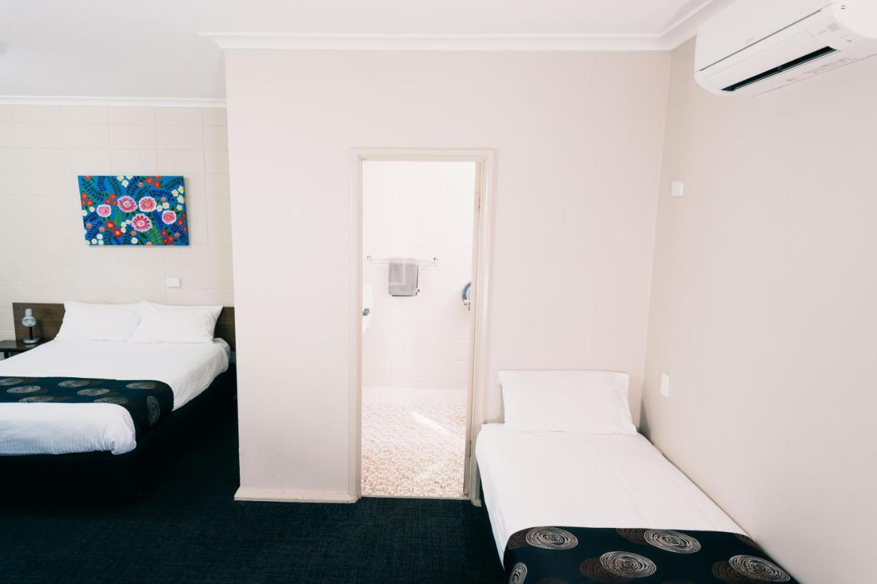 Motel Poinsettia Port Augusta Exterior photo